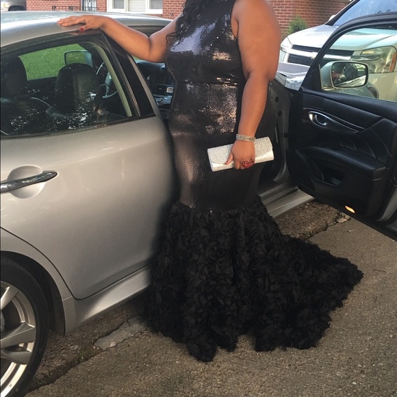 Prom Dress - Picture 1 of 4